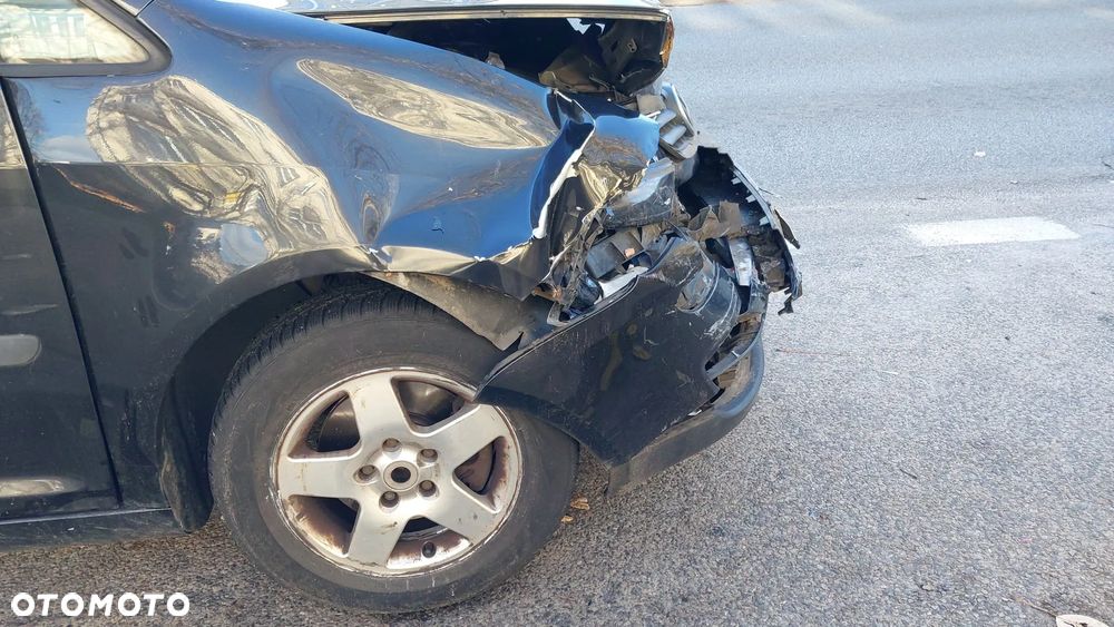 Volkswagen Touran 1.9 TDI - 7