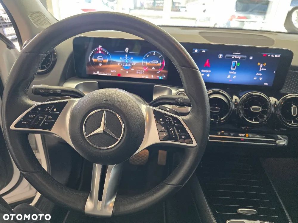Mercedes-Benz GLB 200 d 4-Matic 8G-DCT - 15