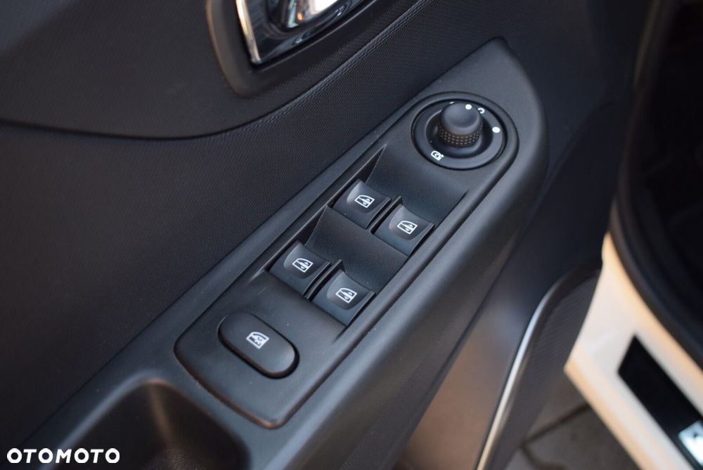 Renault Captur - 28
