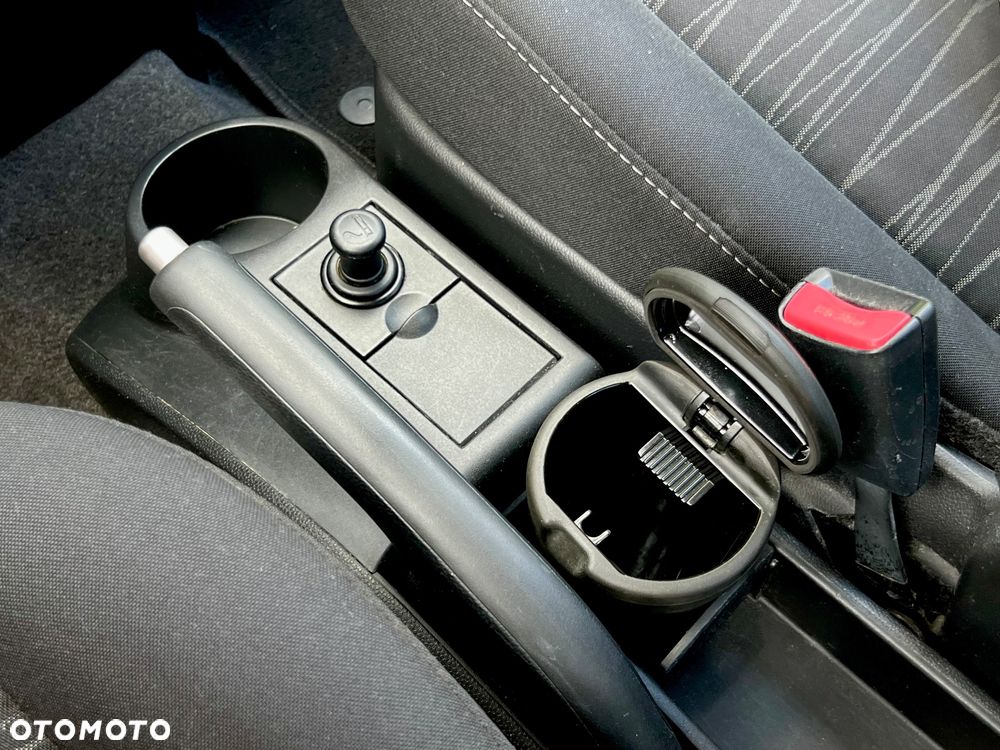 Mazda 2 1.3 Dynamic - 26