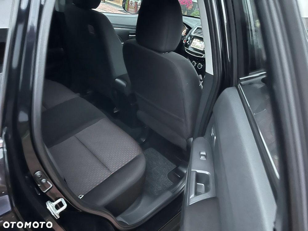 Mitsubishi ASX 1.6 2WD Instyle - 14