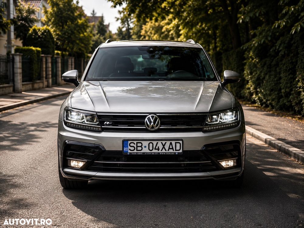 Volkswagen Tiguan - 1