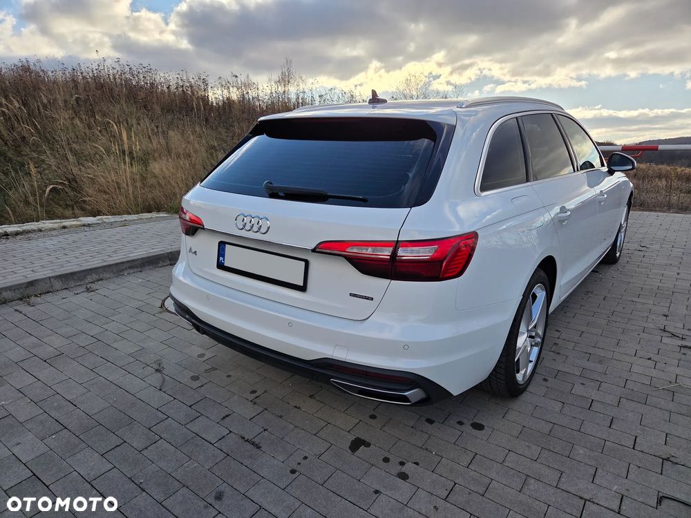 Audi A4 Avant 40 TDI quattro S tronic S line - 23