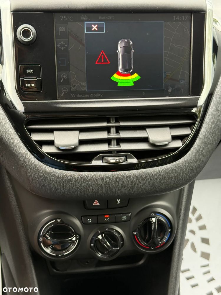 Peugeot 208 1.2 PureTech Style - 18