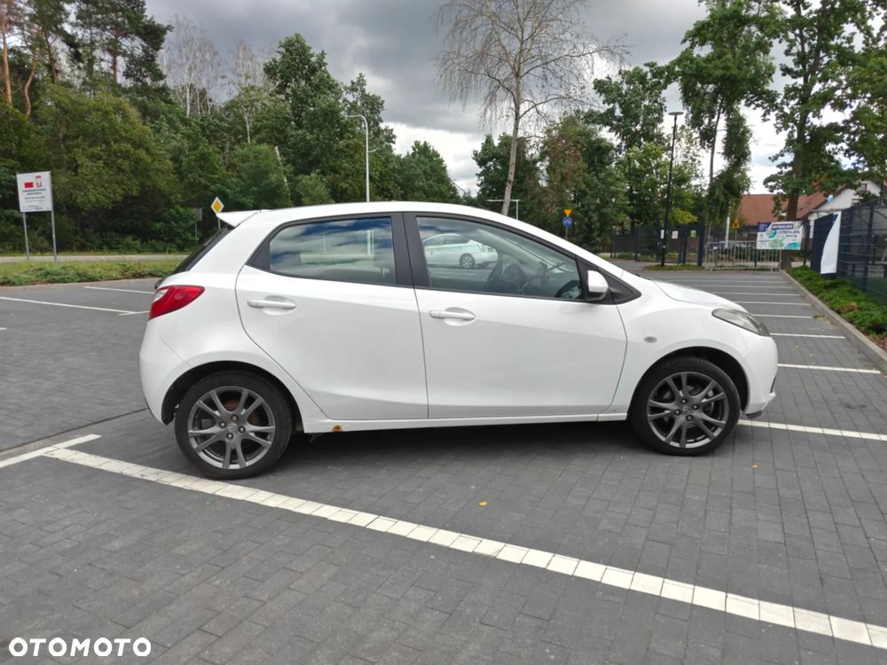 Mazda 2 1.3 90th Anniversary - 7