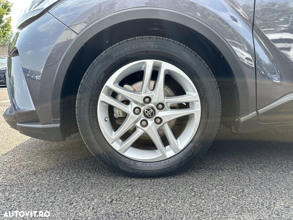 Toyota C-HR - 14