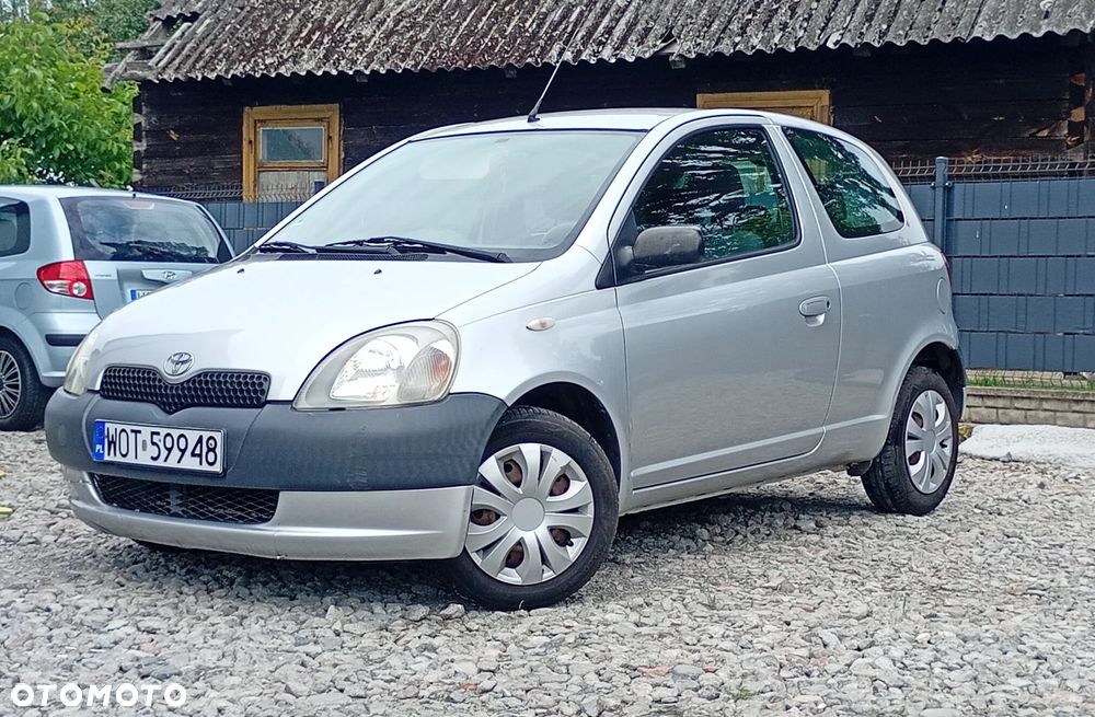 Toyota Yaris - 1