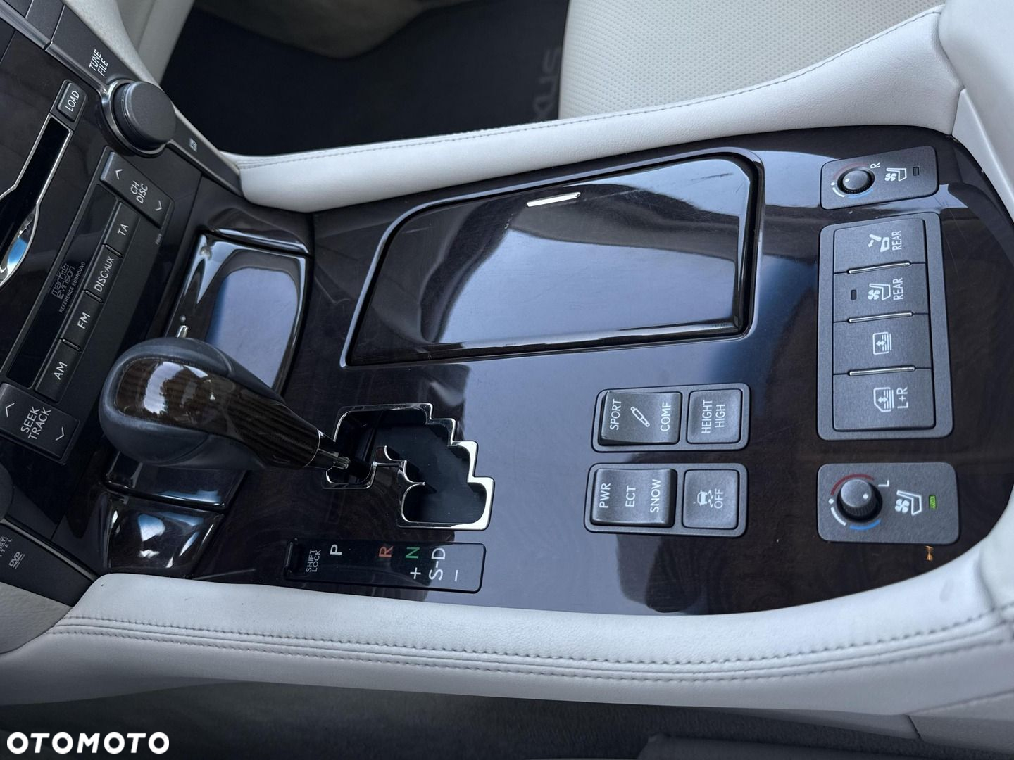 Lexus LS 460 Prestige - 15