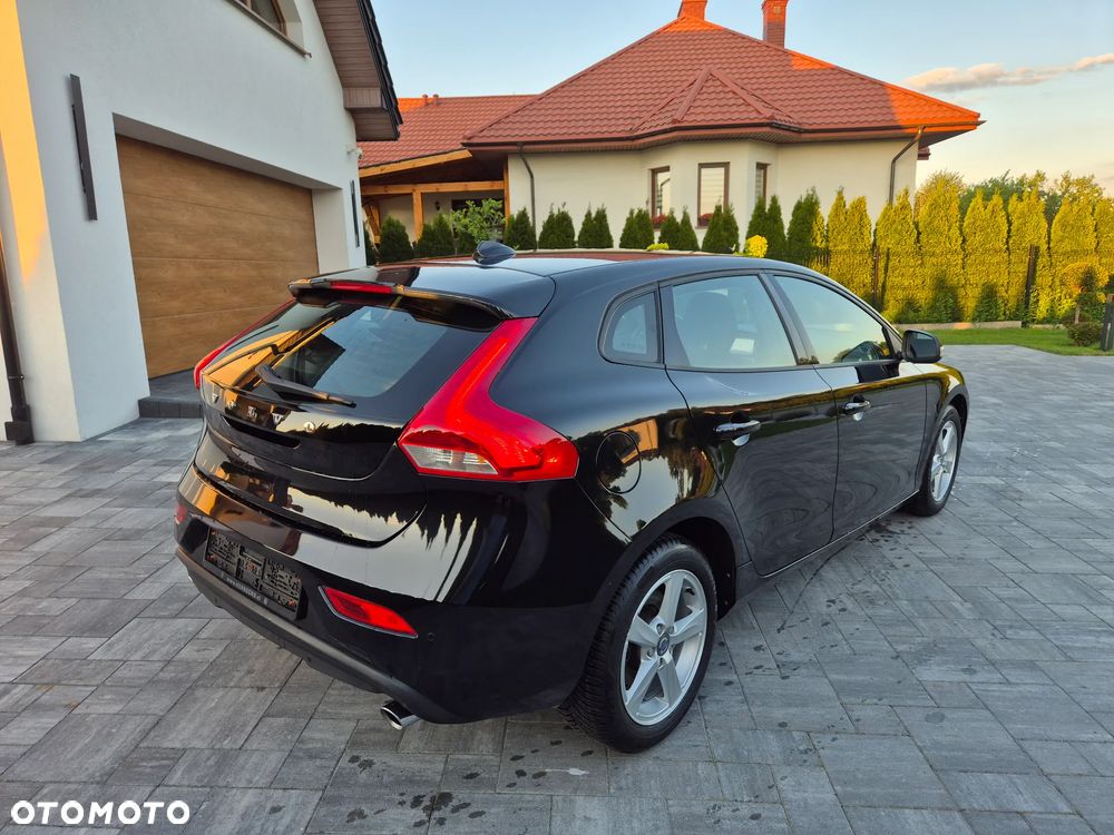 Volvo V40 T2 Kinetic - 25