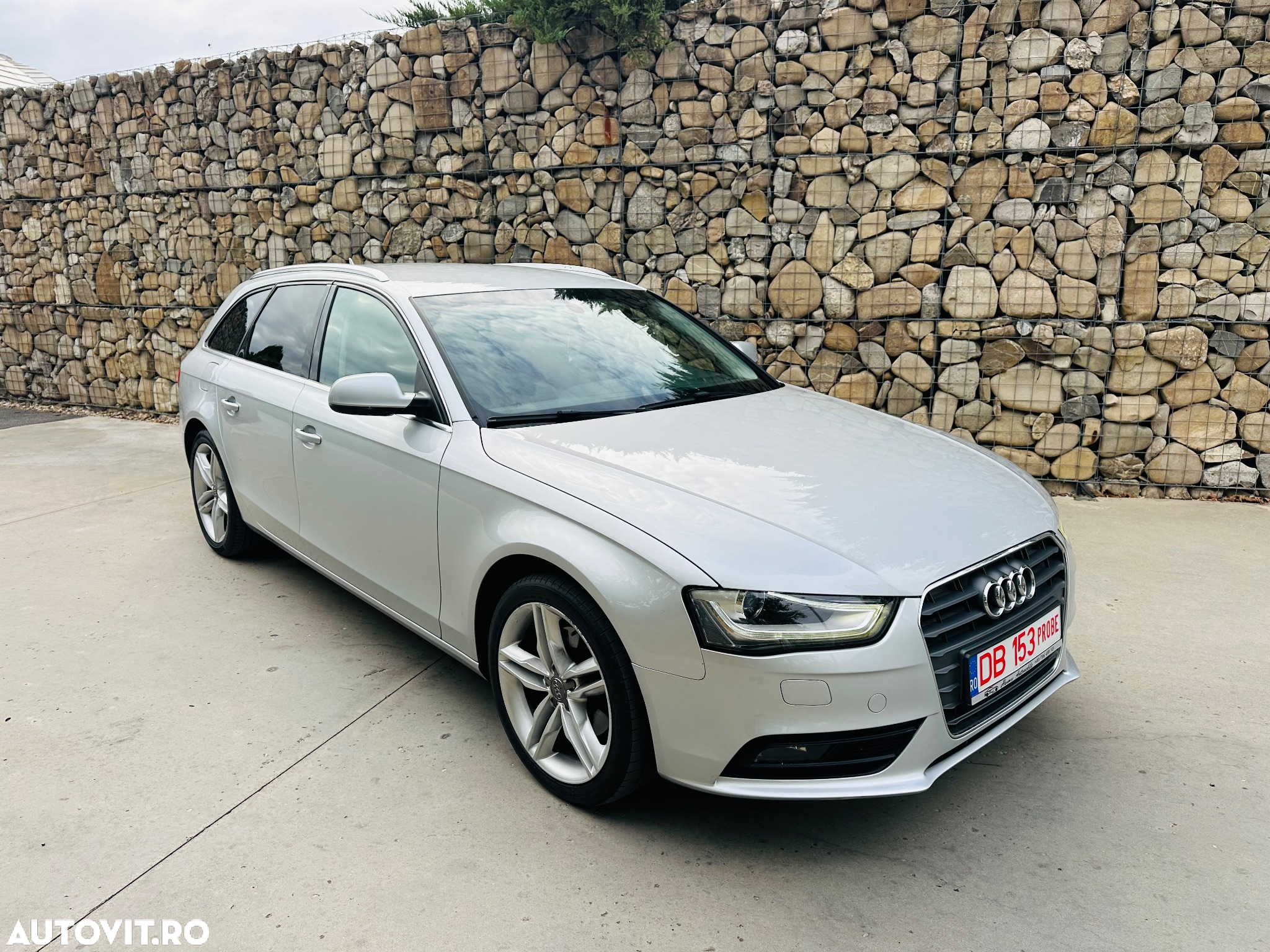 Audi A4 Avant 2.0 TDI DPF Attraction - 4