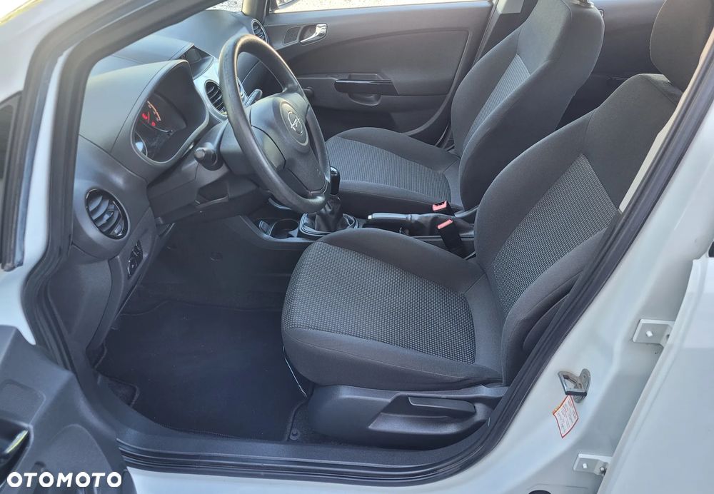 Opel Corsa - 11