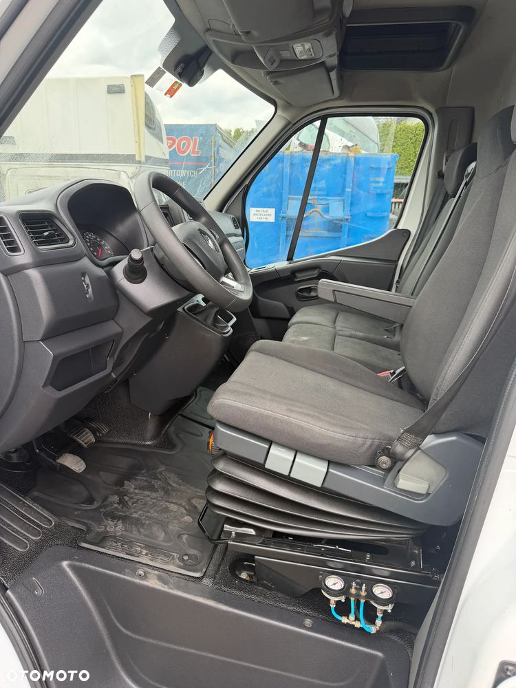 Renault Master - 15