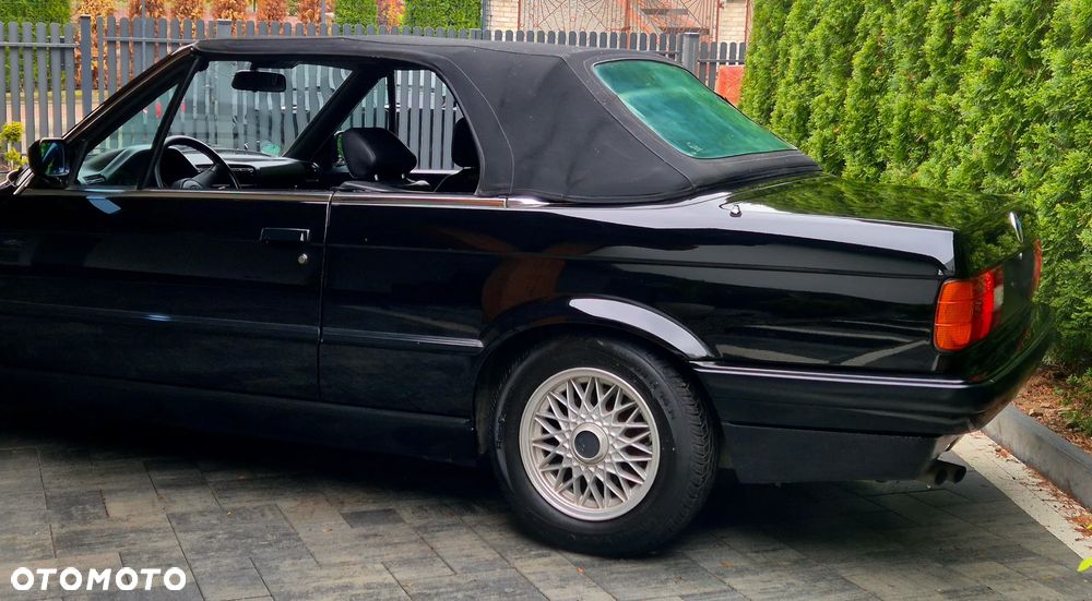 BMW Seria 3 320i - 5