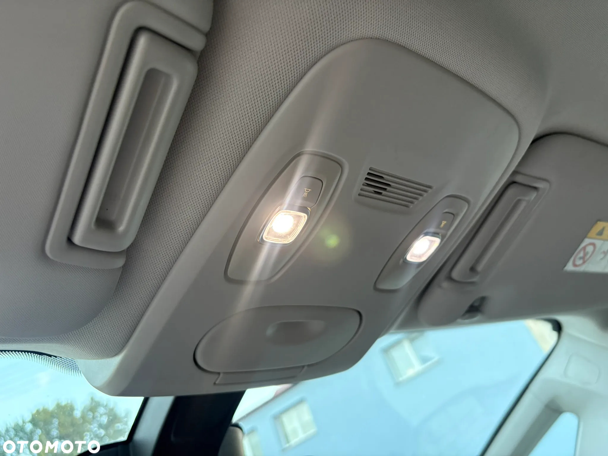 Renault Grand Scenic ENERGY TCe 115 S&S Bose Edition - 31