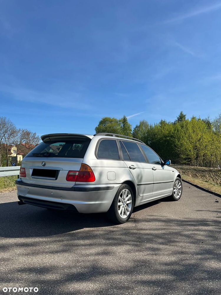 BMW Seria 3 318i Edition Sport - 8
