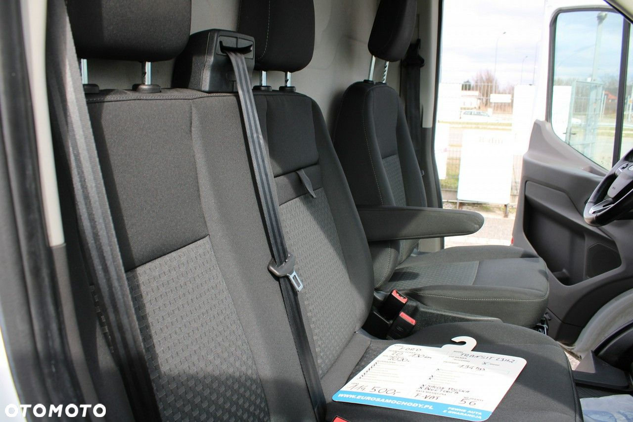 Ford Transit - 27