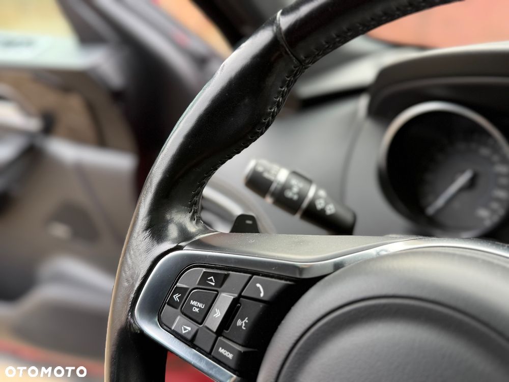 Jaguar F-Pace 3.0 V6 AWD R-Sport - 23