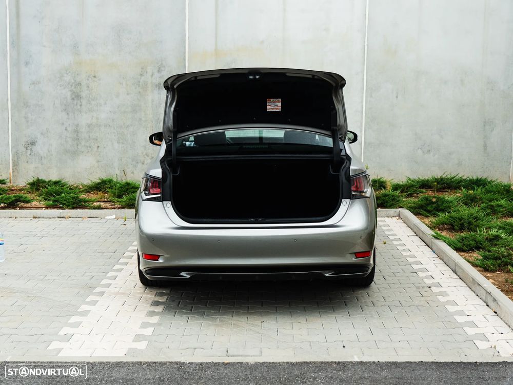 Lexus GS 300h Executive+ - 36