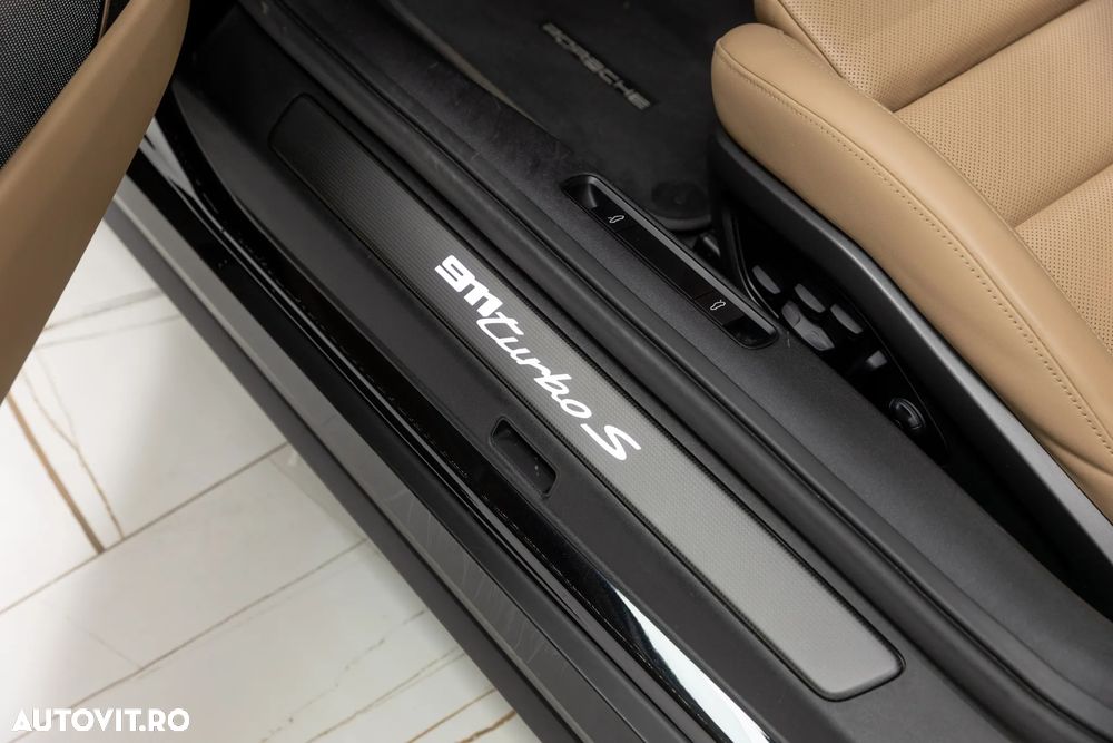 Porsche 911-TURBO-S Standard - 29