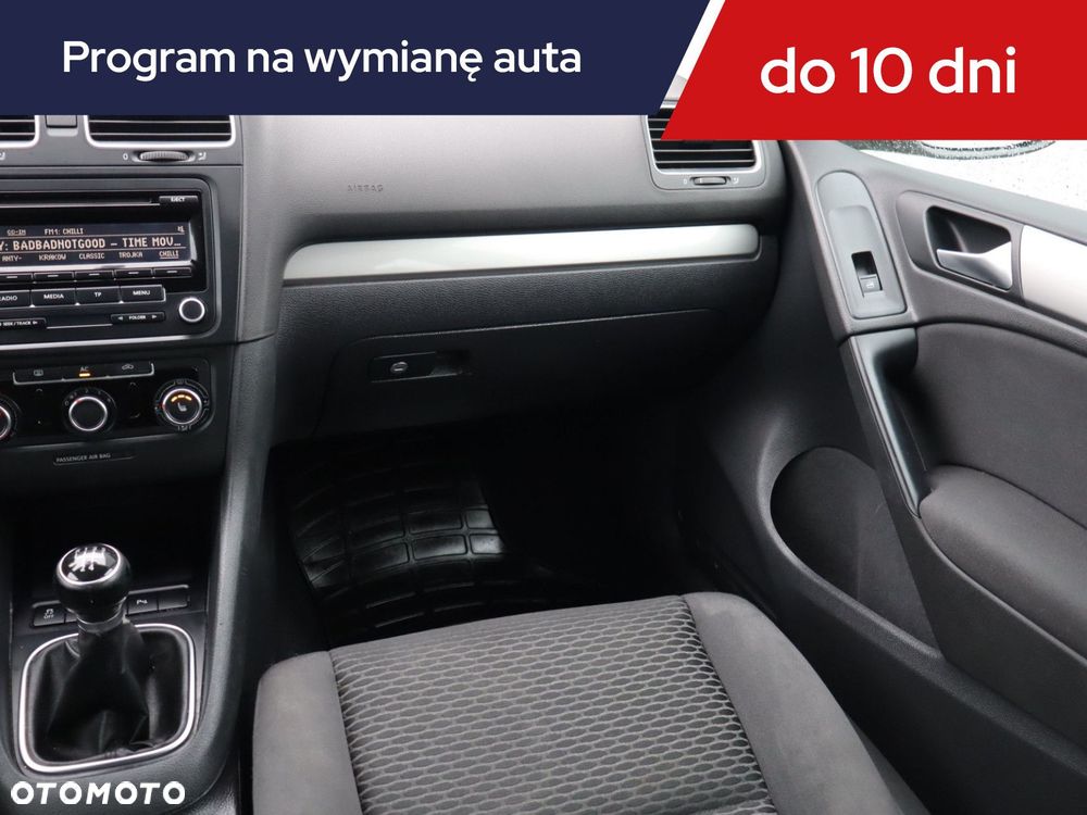 Volkswagen Golf - 10