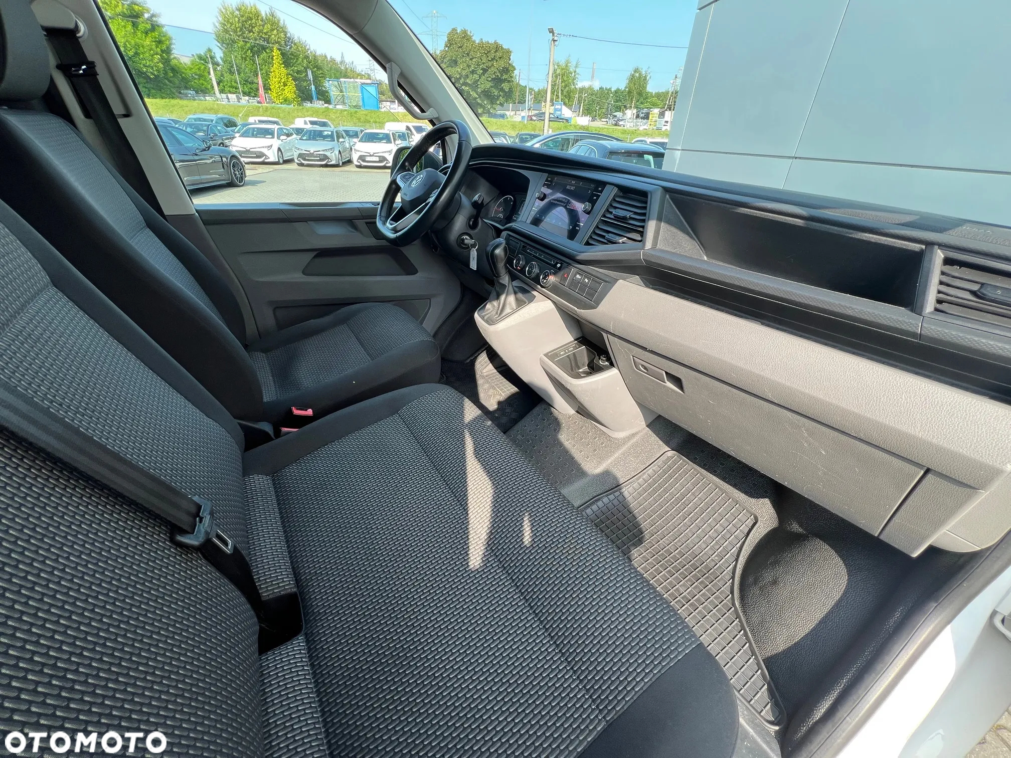 Volkswagen Transporter - 25