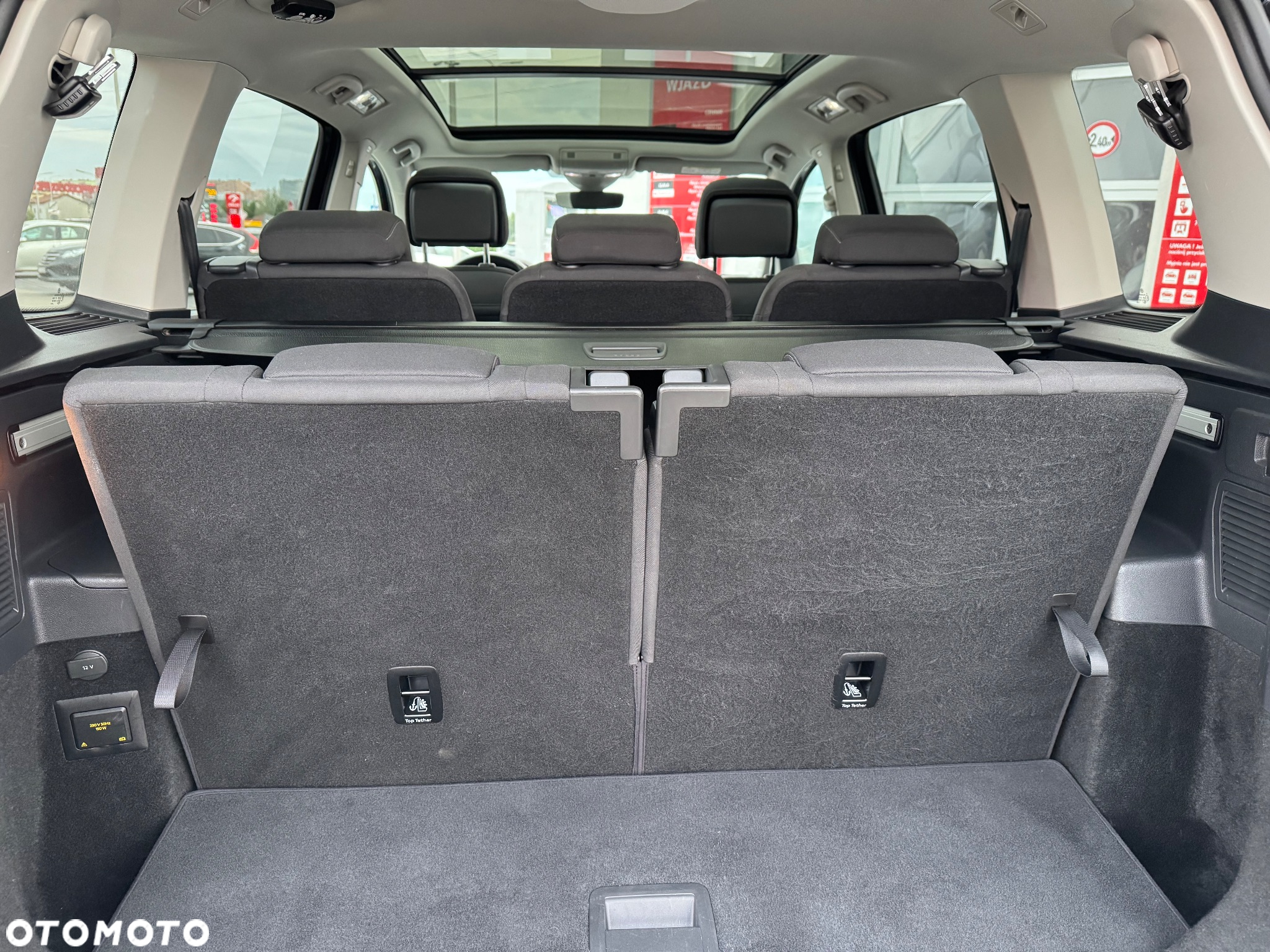 Volkswagen Touran 2.0 TDI BMT Highline - 16