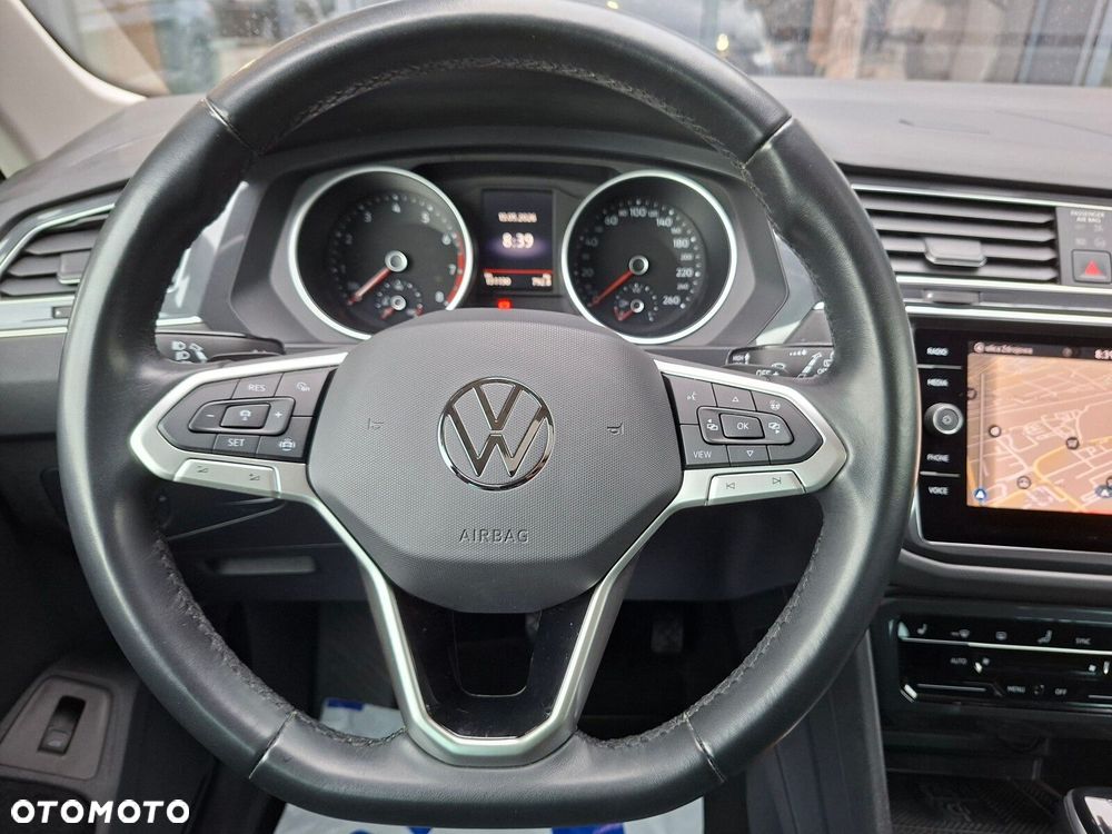 Volkswagen Tiguan - 19