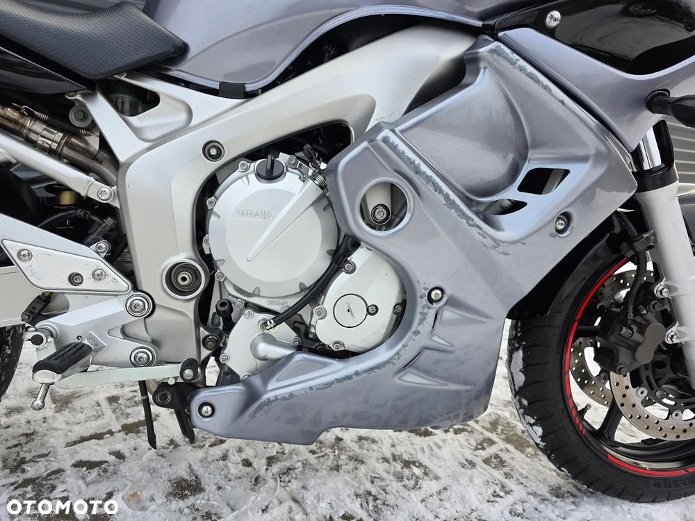 Yamaha FZ6 - 23