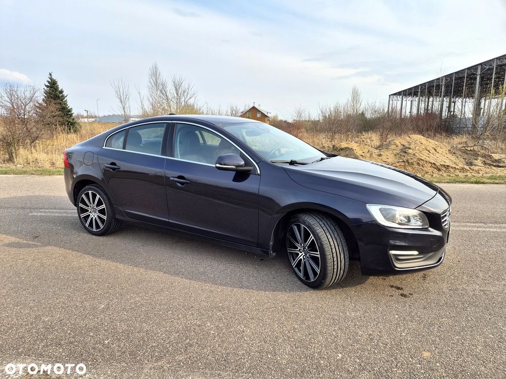 Volvo S60 D2 Momentum - 16