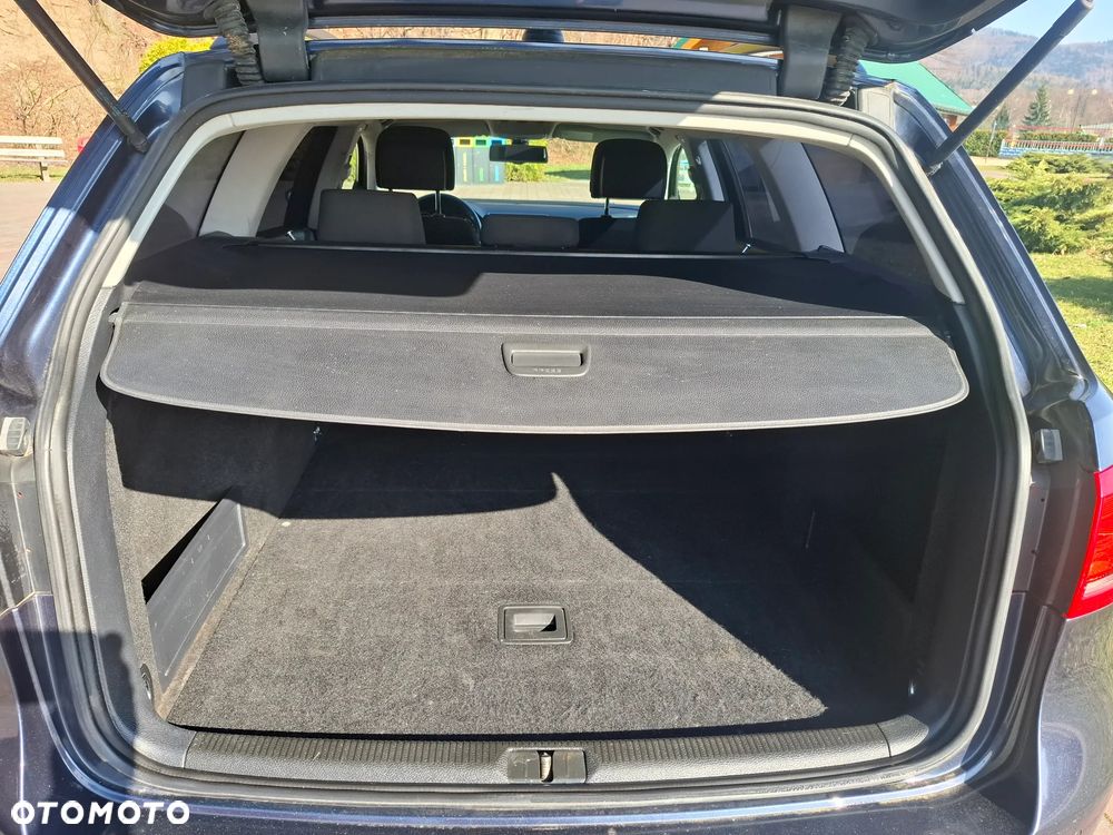 Volkswagen Passat 2.0 TDI DSG BlueMotion Technology Business Edition - 11