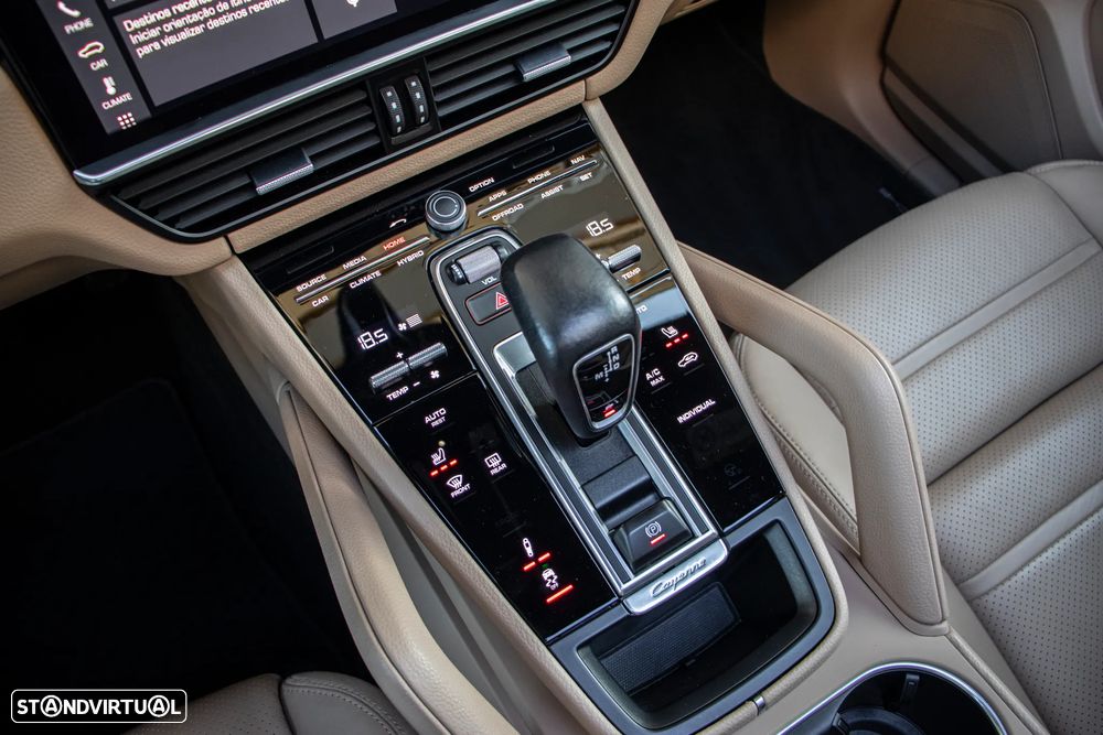 Porsche Cayenne E-Hybrid - 30