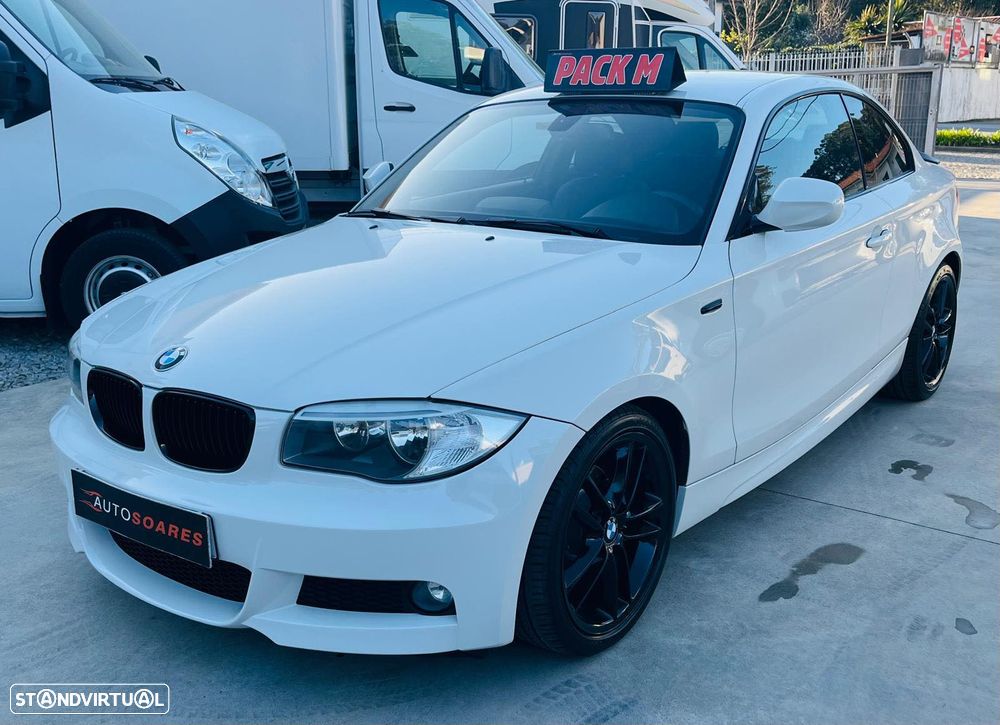 BMW 118 d Pack M - 4