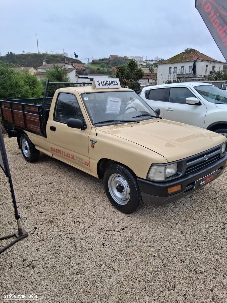 Toyota Hilux - 5