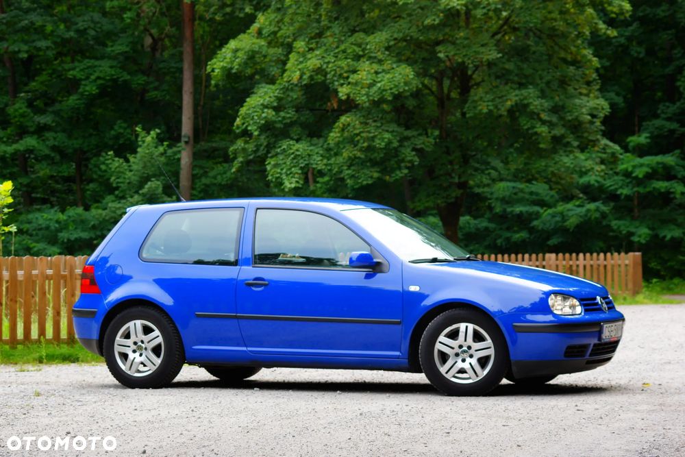 Volkswagen Golf - 3