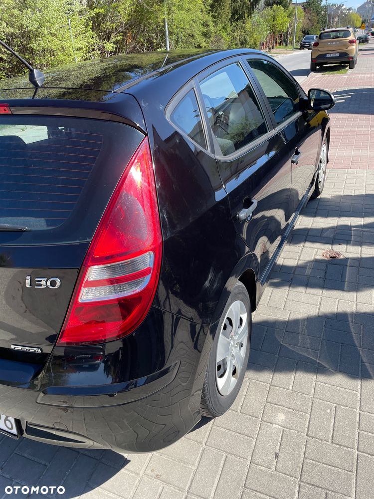 Hyundai i30 1.6 CRDi Classic + - 4