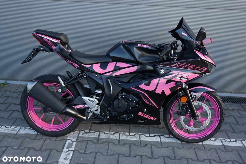 Suzuki GSX - 2