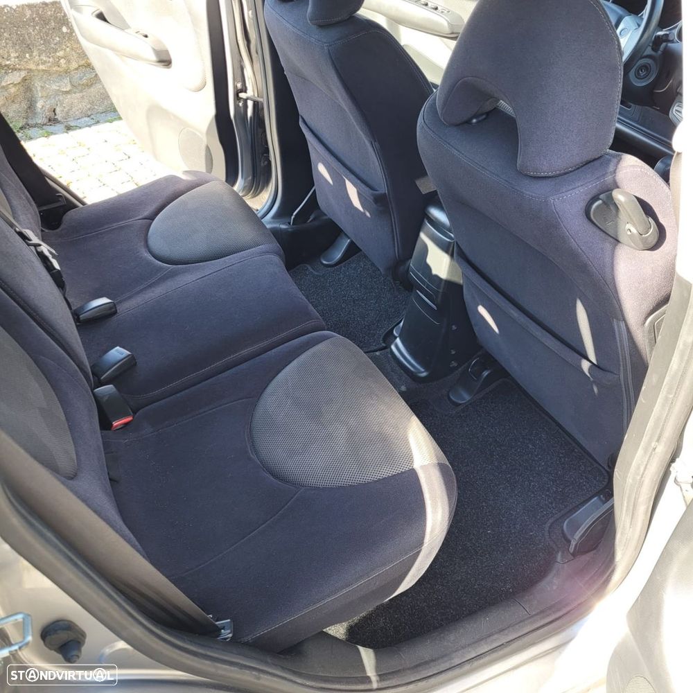 Honda Jazz 1.4 ES CVT - 17