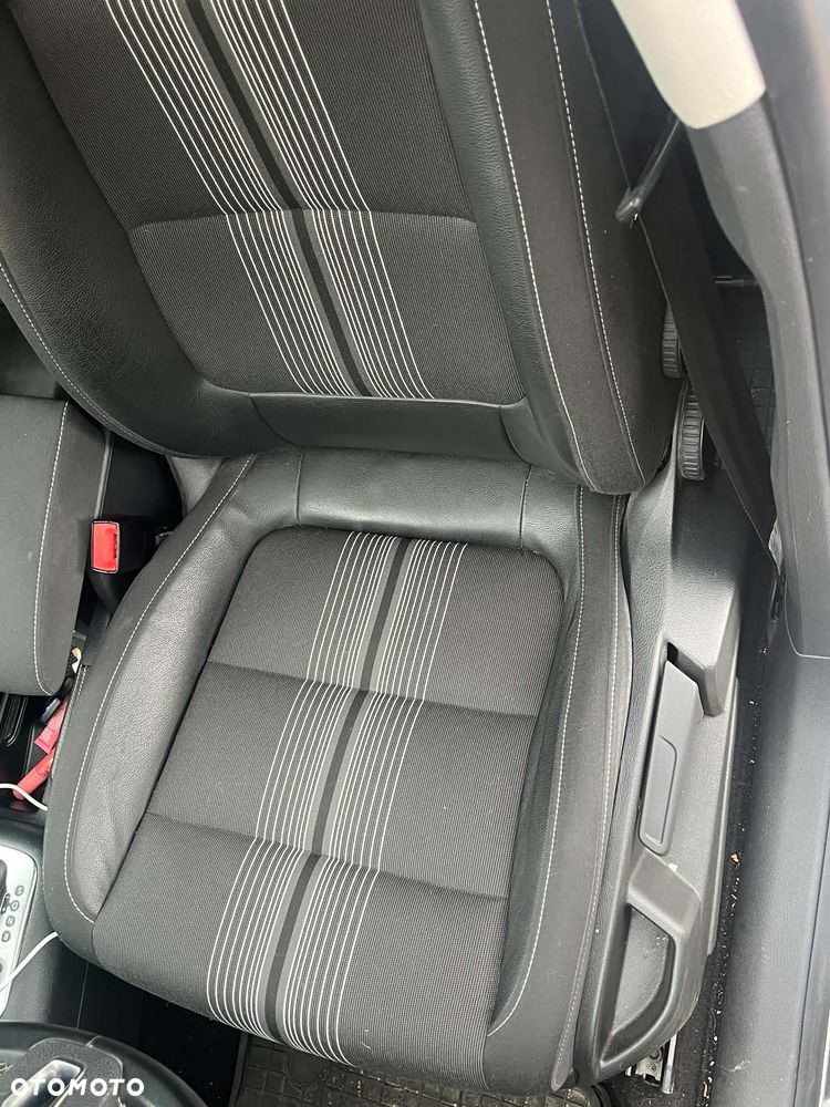 Volkswagen Golf Plus 1.6 TDI BlueMot Comfortline DSG - 3