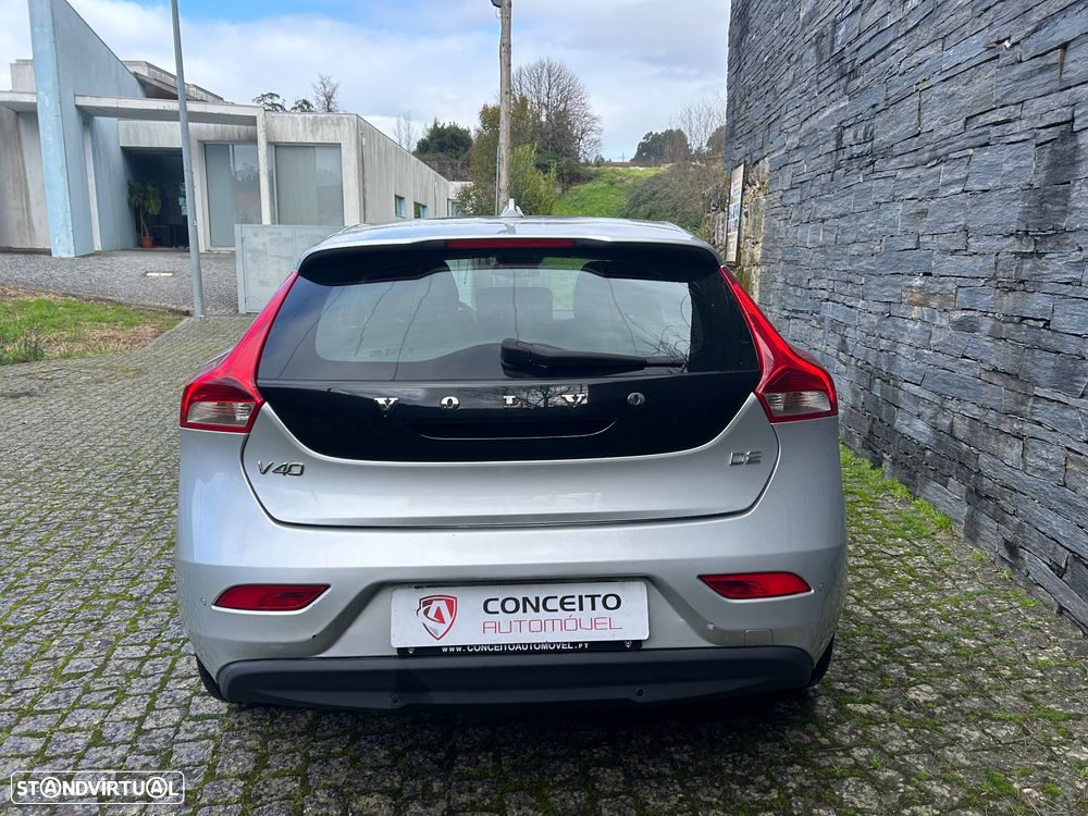 Volvo V40 2.0 D2 Momentum Eco - 7