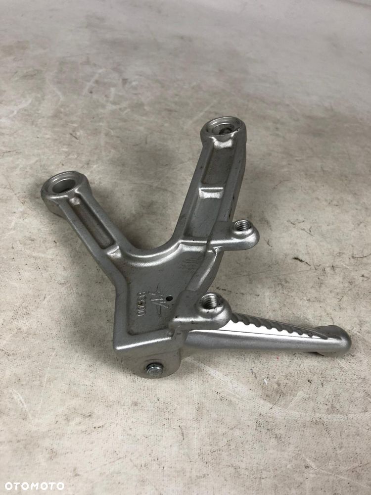 MV Agusta Brutale 920 990 Set Prawy Pasażera Tył - 6