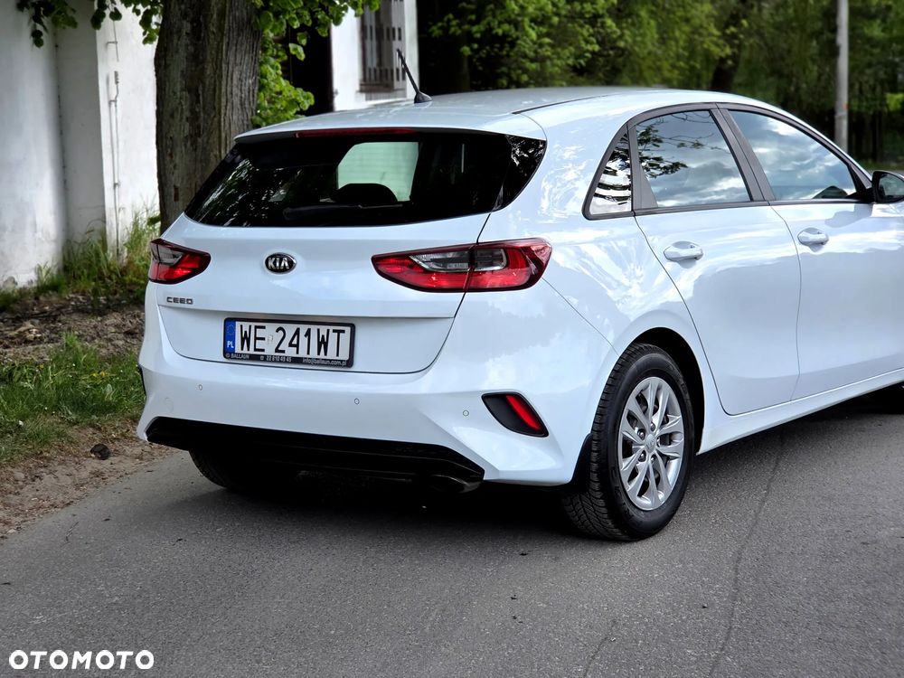 Kia Ceed 1.4 M - 11