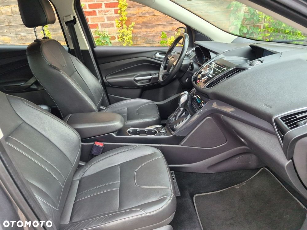 Ford Kuga - 34
