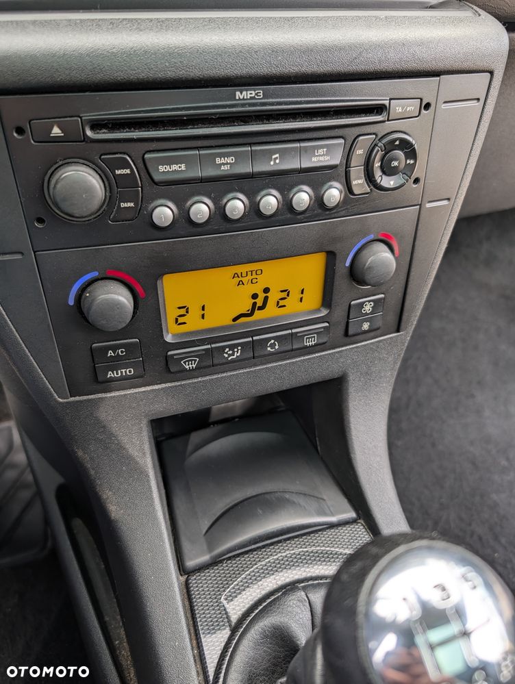 Citroën C4 1.6 16V VTR Pack - 20