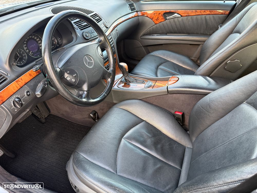 Mercedes-Benz E 270 - 11
