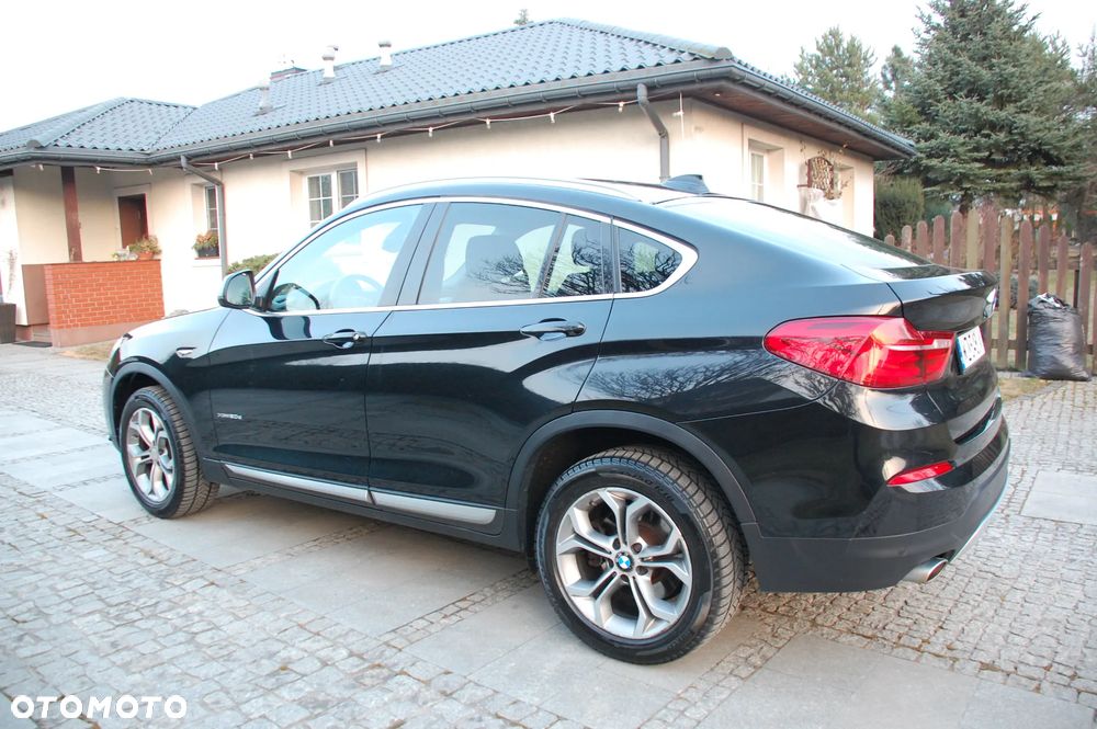 BMW X4 xDrive20d xLine - 9