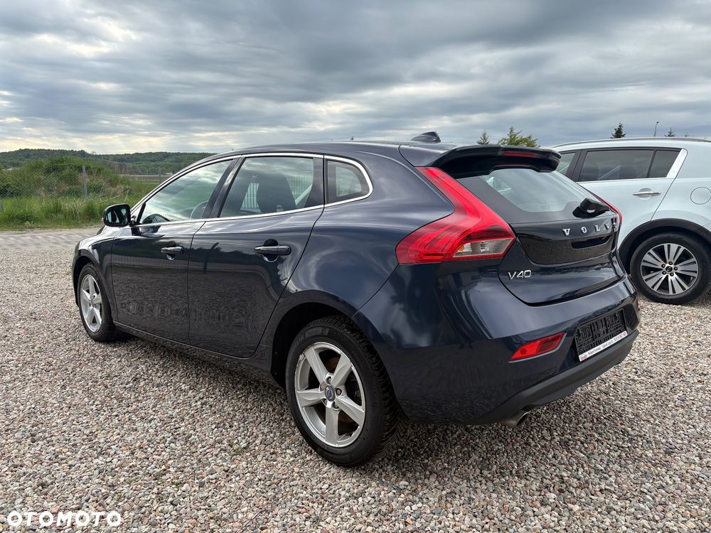 Volvo V40 D3 Geartronic Momentum - 26