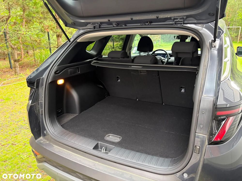 Hyundai Tucson 1.6 T-GDi HEV Executive 2WD - 24