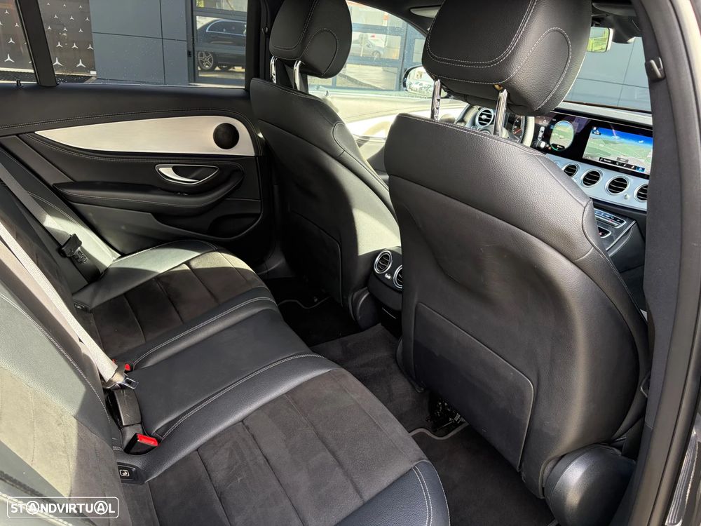 Mercedes-Benz E 300 de AMG Line - 12