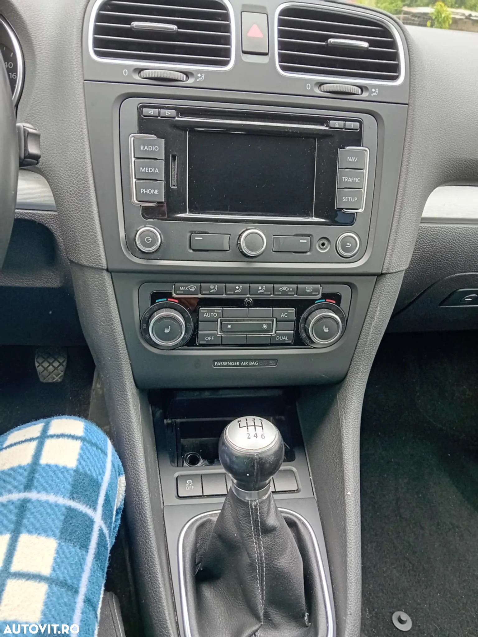 Volkswagen Golf - 12