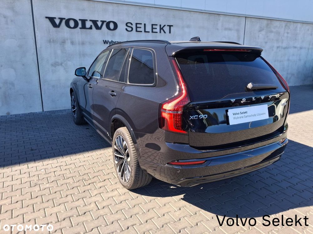 Volvo XC 90 - 7